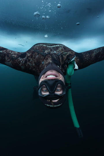 Freediving expedition under the ice