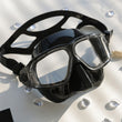 Laden Sie das Bild in den Galerie-Viewer, Double K Jaguar R Bold Black freediving mask
