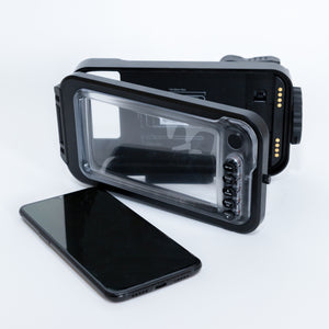 Underwater housing for smartphone camera